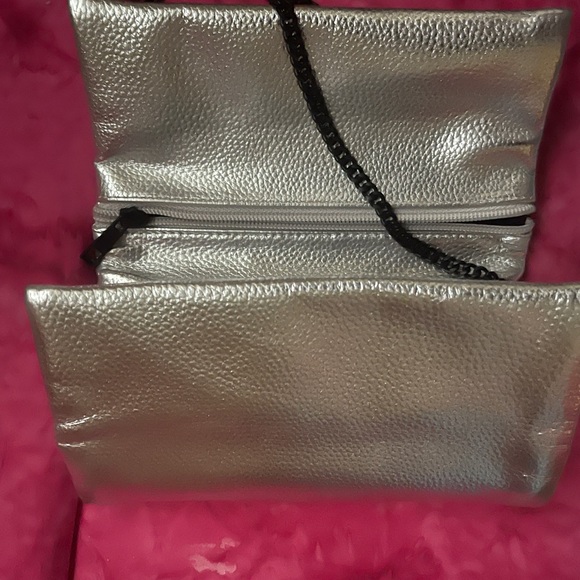 Retro style silver purse clutch with chain - Picture 4 of 9